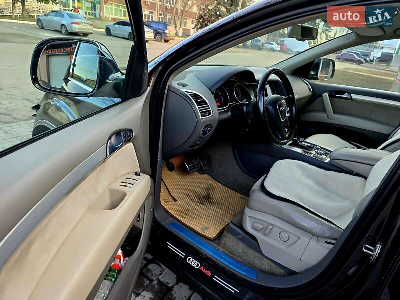 Позашляховик / Кросовер Audi Q7 2007 в Києві