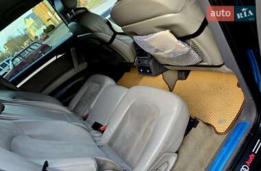 Позашляховик / Кросовер Audi Q7 2007 в 