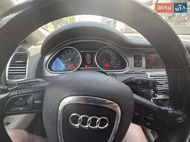 Позашляховик / Кросовер Audi Q7 2007 в Києві