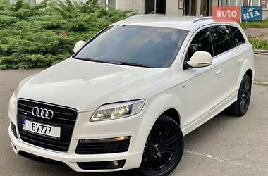 Позашляховик / Кросовер Audi Q7 2008 в 