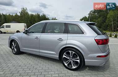 Внедорожник / Кроссовер Audi Q7 2018 в 