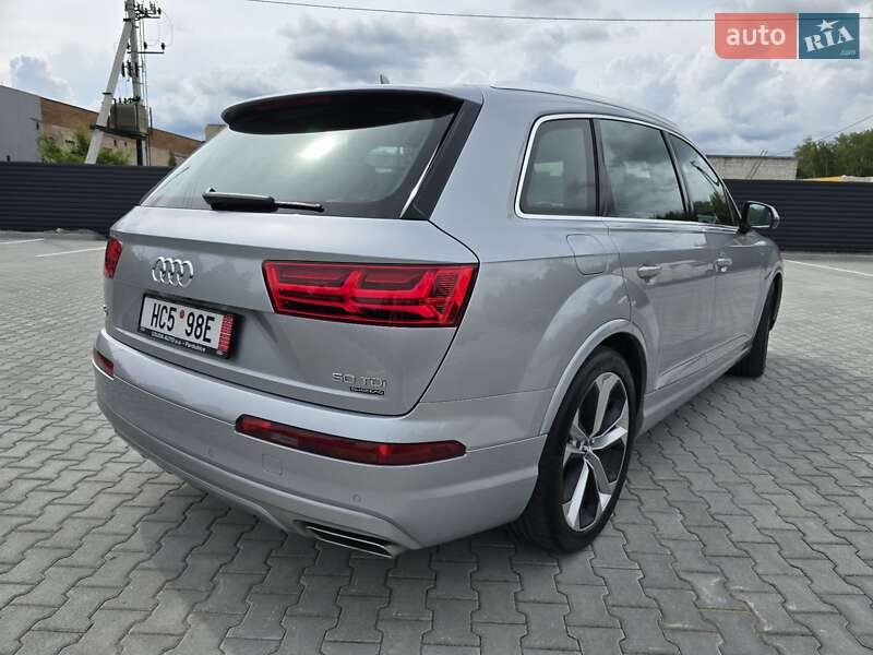 Позашляховик / Кросовер Audi Q7 2018 в Ковелі