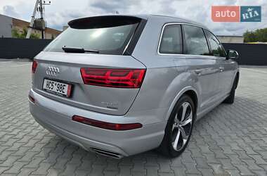 Внедорожник / Кроссовер Audi Q7 2018 в 
