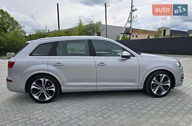 Внедорожник / Кроссовер Audi Q7 2018 в 