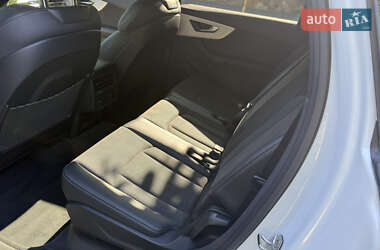 Внедорожник / Кроссовер Audi Q7 2022 в 