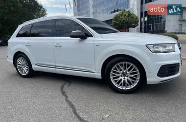 Позашляховик / Кросовер Audi Q7 2018 в Києві