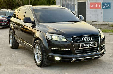 Позашляховик / Кросовер Audi Q7 2006 в 
