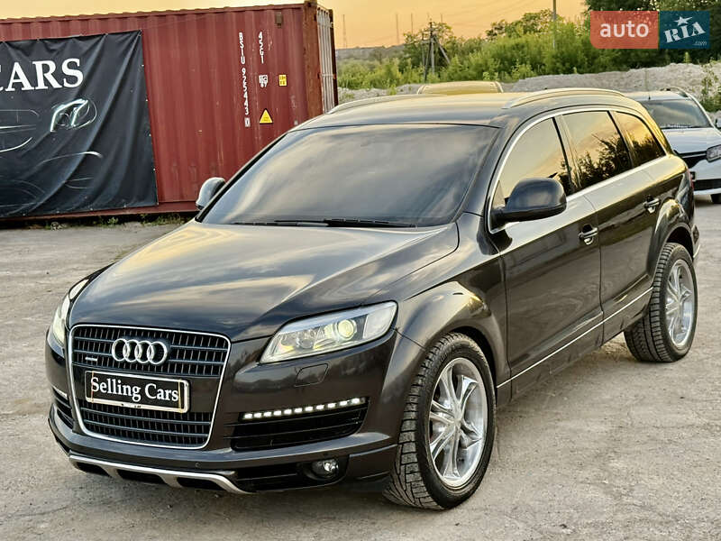 Позашляховик / Кросовер Audi Q7 2006 в Рівному