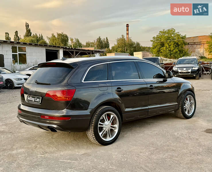 Позашляховик / Кросовер Audi Q7 2006 в Рівному