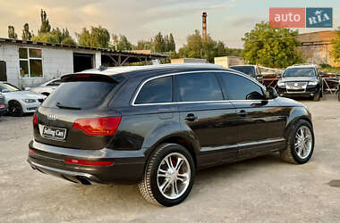 Позашляховик / Кросовер Audi Q7 2006 в 