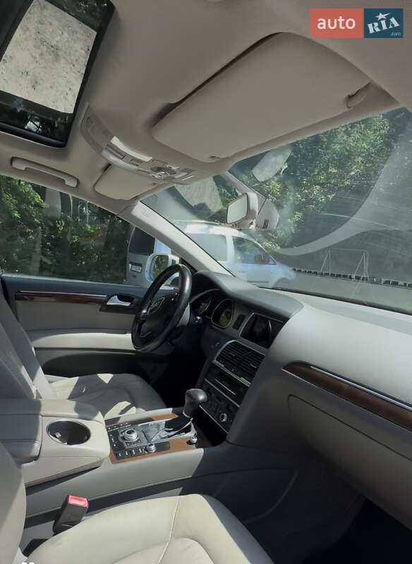 Внедорожник / Кроссовер Audi Q7 2012 в Киеве фото 6 Внедорожник / Кроссовер Audi Q7 2012 в Киеве