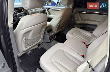 Внедорожник / Кроссовер Audi Q7 2012 в 