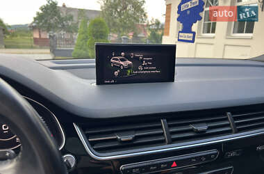 Позашляховик / Кросовер Audi Q7 2018 в 