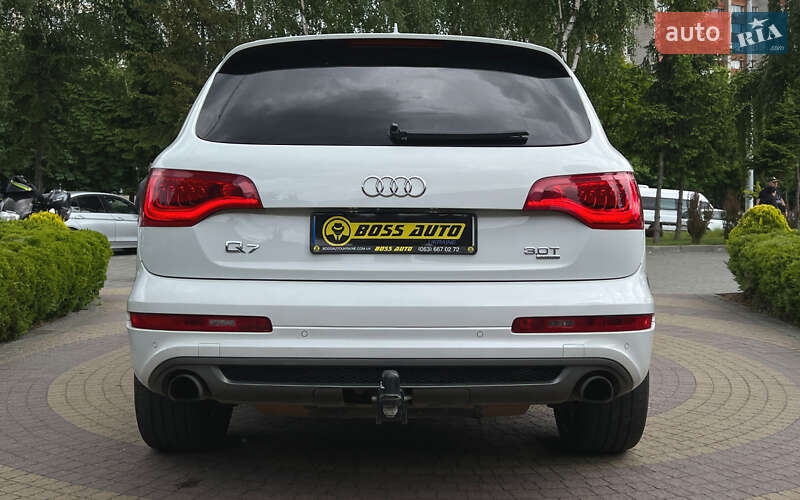 Позашляховик / Кросовер Audi Q7 2015 в Львові