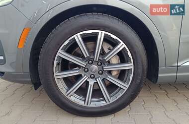 Позашляховик / Кросовер Audi Q7 2016 в 