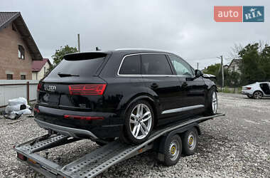 Внедорожник / Кроссовер Audi Q7 2018 в 