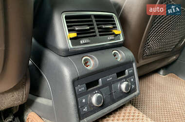 Позашляховик / Кросовер Audi Q7 2006 в 