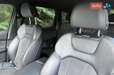 Позашляховик / Кросовер Audi Q7 2022 в 