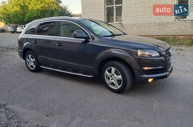 Внедорожник / Кроссовер Audi Q7 2008 в 
