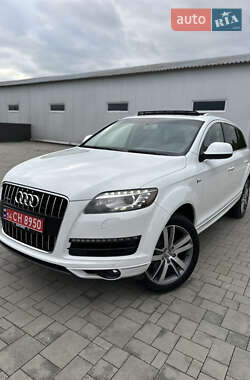 Позашляховик / Кросовер Audi Q7 2014 в 