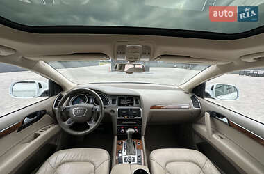 Позашляховик / Кросовер Audi Q7 2014 в 