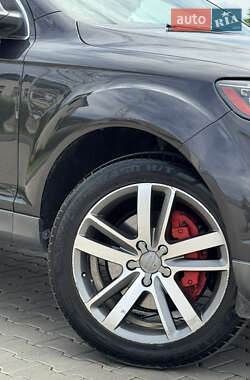Внедорожник / Кроссовер Audi Q7 2011 в 