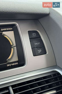 Внедорожник / Кроссовер Audi Q7 2011 в 