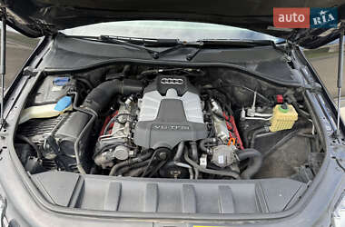 Внедорожник / Кроссовер Audi Q7 2011 в 