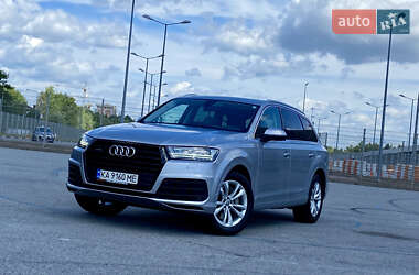 Позашляховик / Кросовер Audi Q7 2018 в 