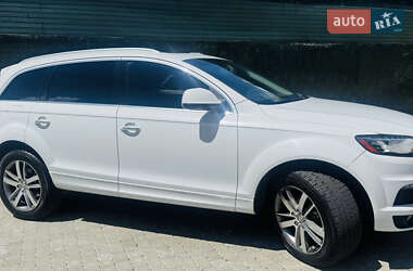 Позашляховик / Кросовер Audi Q7 2012 в 