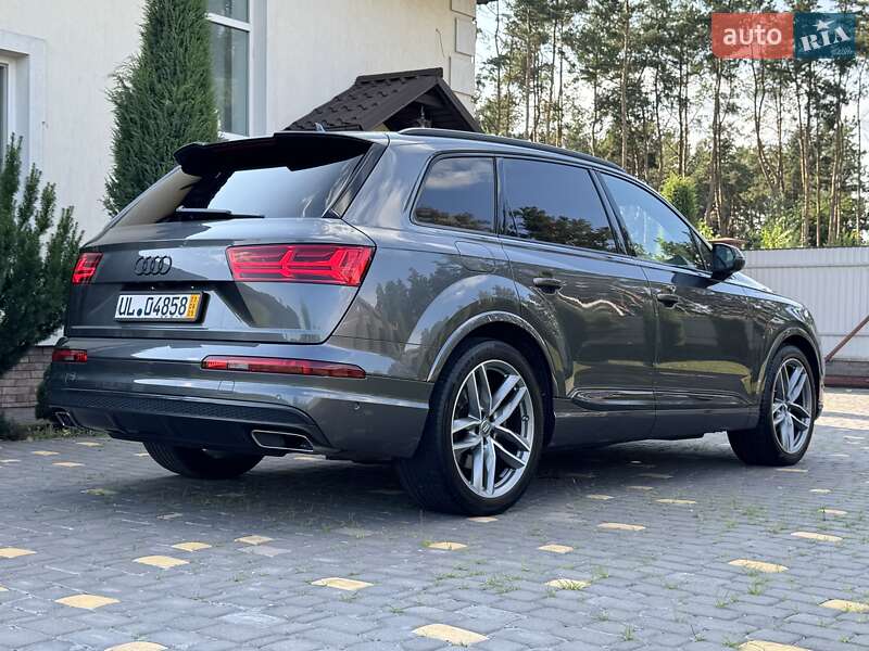 Позашляховик / Кросовер Audi Q7 2018 в Києві