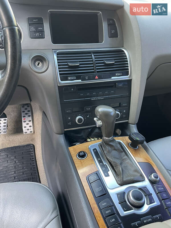 Позашляховик / Кросовер Audi Q7 2006 в Кам'янець-Подільському