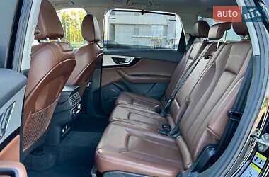 Внедорожник / Кроссовер Audi Q7 2019 в 