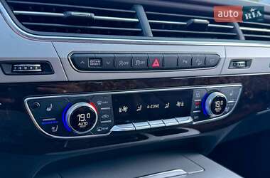 Внедорожник / Кроссовер Audi Q7 2019 в 