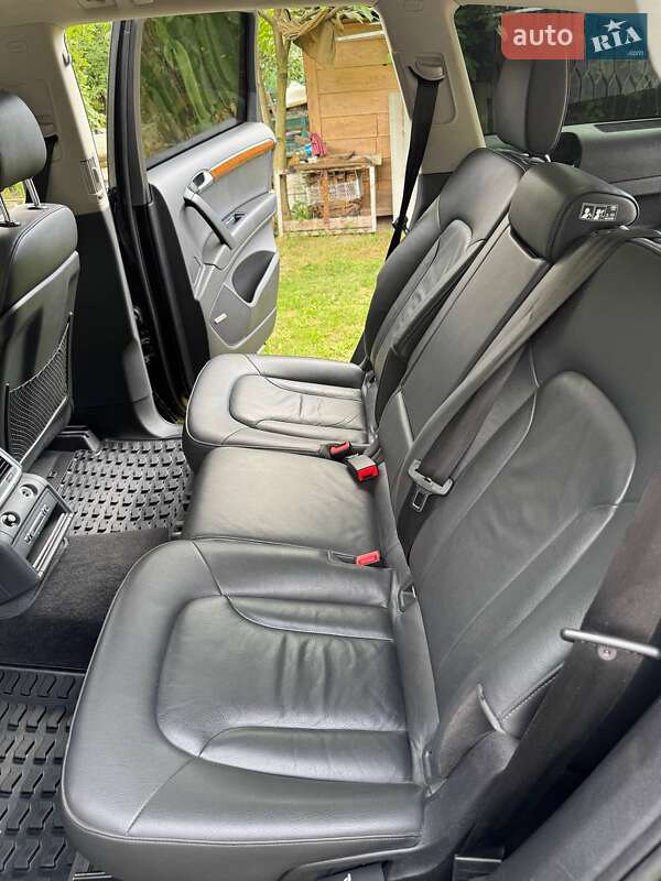 Внедорожник / Кроссовер Audi Q7 2013 в Сумах