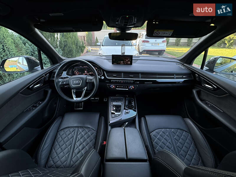 Позашляховик / Кросовер Audi Q7 2018 в Києві
