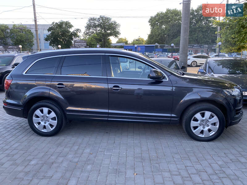 Внедорожник / Кроссовер Audi Q7 2014 в Одессе