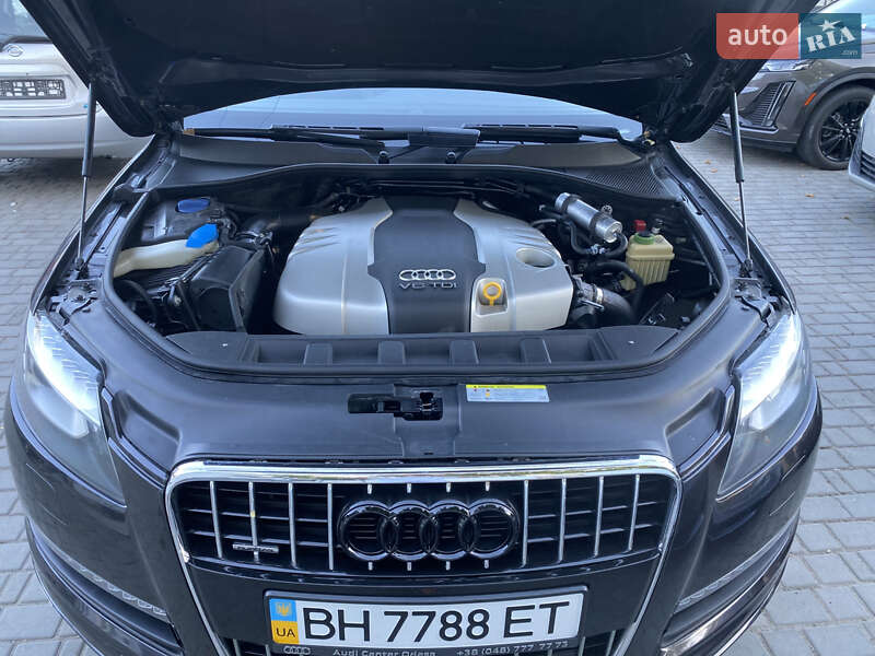 Внедорожник / Кроссовер Audi Q7 2014 в Одессе