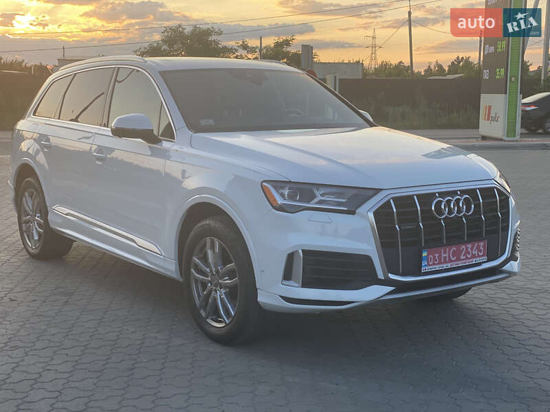 Позашляховик / Кросовер Audi Q7 2021 в Києві