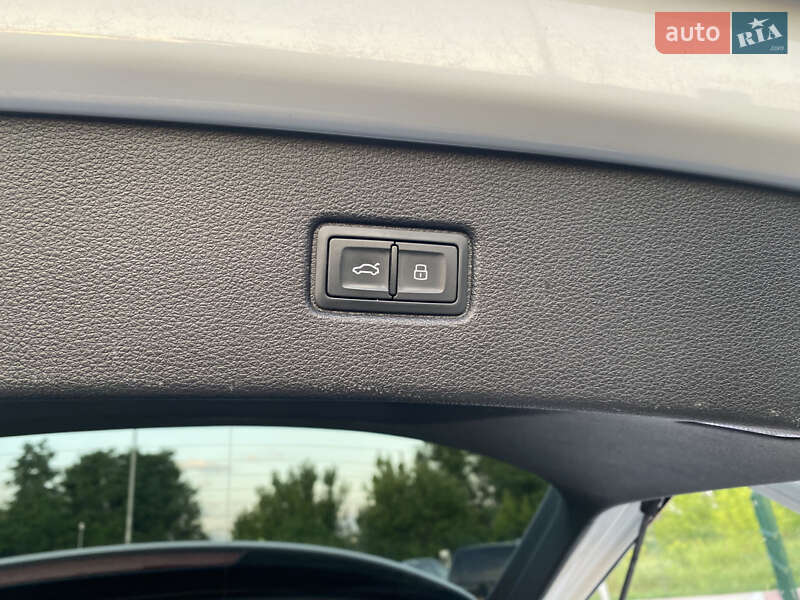 Позашляховик / Кросовер Audi Q7 2021 в Києві