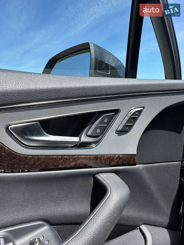 Позашляховик / Кросовер Audi Q7 2019 в Білогородці