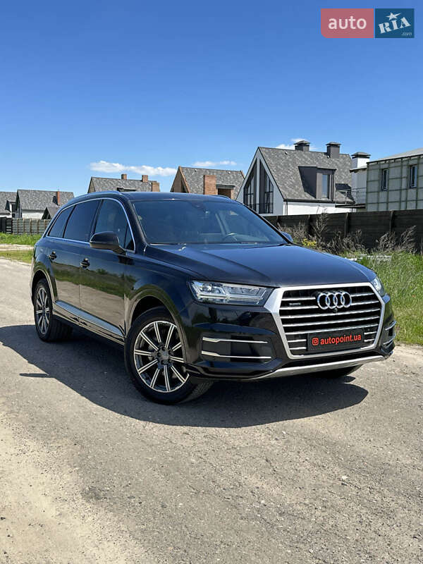 Позашляховик / Кросовер Audi Q7 2019 в Білогородці
