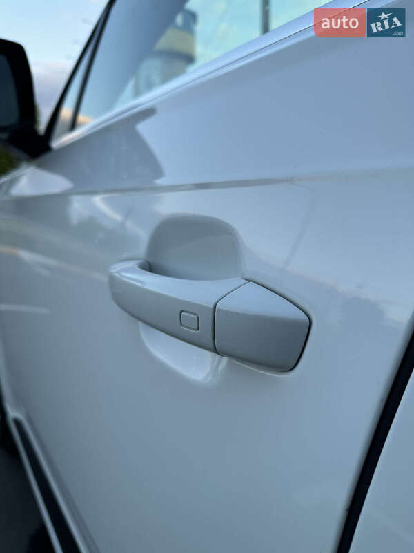 Позашляховик / Кросовер Audi Q7 2018 в Білогородці