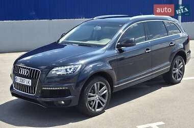 Позашляховик / Кросовер Audi Q7 2012 в 