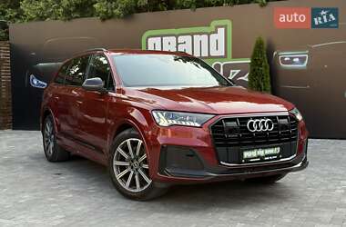 Внедорожник / Кроссовер Audi Q7 2020 в 