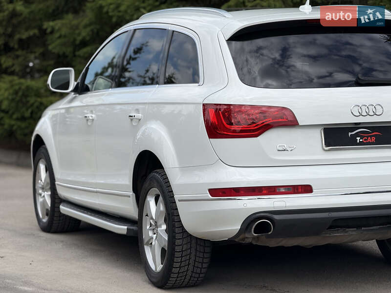 Позашляховик / Кросовер Audi Q7 2013 в Тернополі