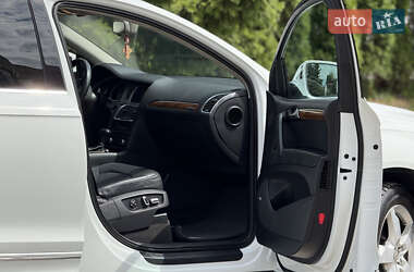Внедорожник / Кроссовер Audi Q7 2013 в 