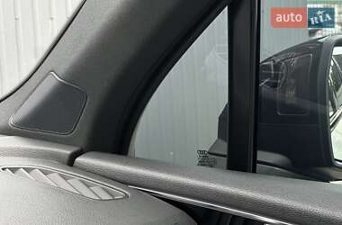 Позашляховик / Кросовер Audi Q7 2016 в 