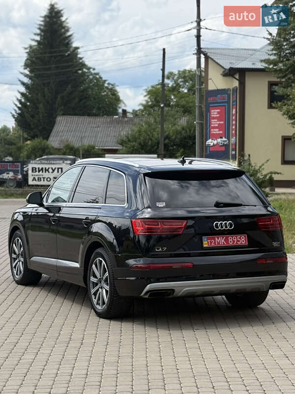 Внедорожник / Кроссовер Audi Q7 2017 в Коломые