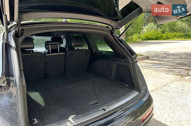 Позашляховик / Кросовер Audi Q7 2009 в 